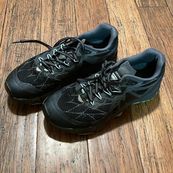 Women’s trail sneaker. Size 8. Merrels agility peak shoe. - Picture 4 of 4